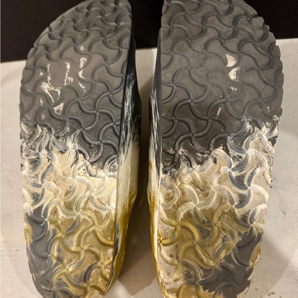 Birkenstock Footbed in Gold and Brown - Picture 3 of 4